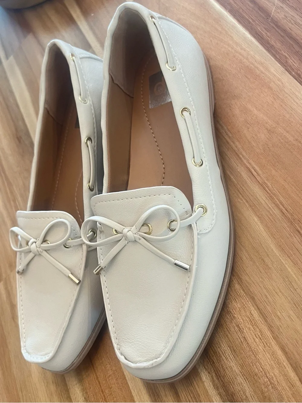 Dolce Vita Cream Leather Bow-Accent Loafers - Picture 3 of 7